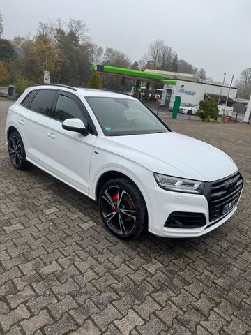 Audi Q5 Quattro 40TDI S-Tronic Sport 3xS-Line