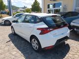 Hyundai i20 1.2 62kW Select, 1.Hd,Garantie, TÜV neu - Hyundai mit Benzin-Antrieb: Kleinwagen, Schaltgetriebe