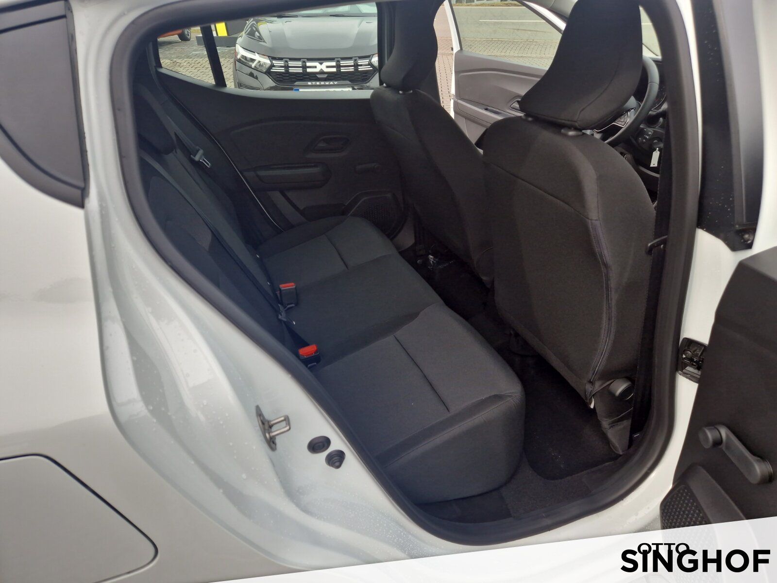 Fahrzeugabbildung Dacia Sandero Essential TCe 90