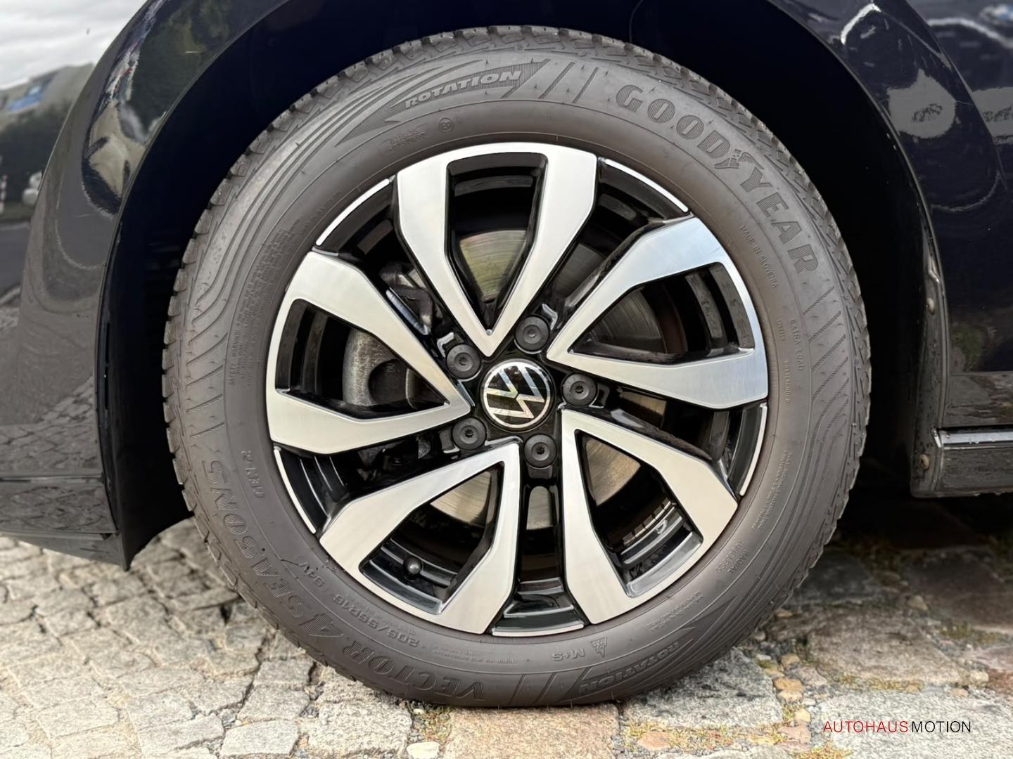Volkswagen Golf VIII 2.0 TDI Active Navi Pro ACC Kamera LE, миниатюра 17