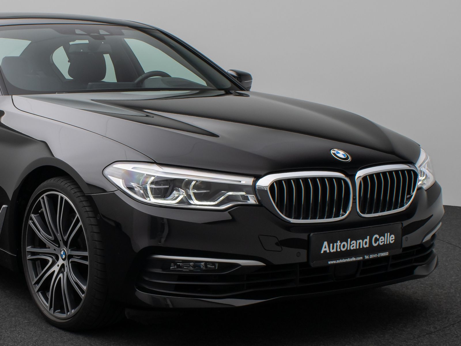 Fahrzeugabbildung BMW 540i xD Glasdach 360°HUD HiFi Stop&Go LED 20Zoll