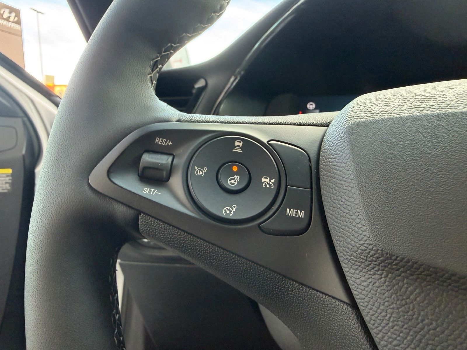 Fahrzeugabbildung Opel Corsa F 1.2 Turbo GS KlimaA,LED,Navi,SHZ,ACC,PDC