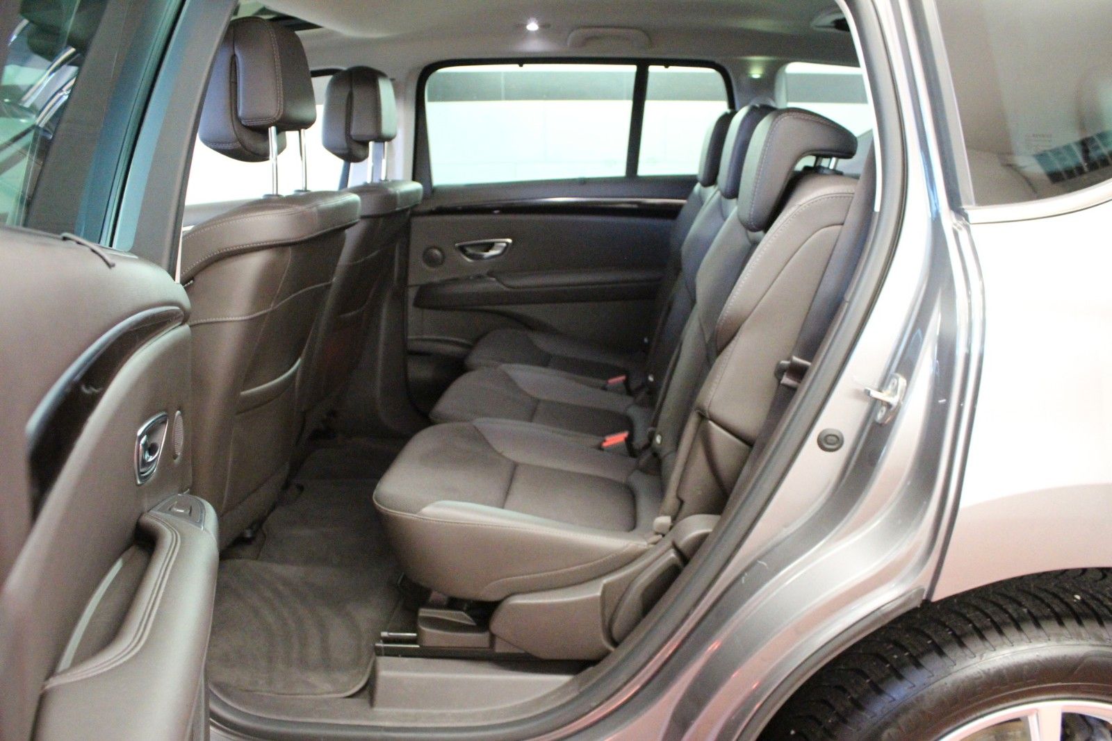 Fahrzeugabbildung Renault Espace ENERGY TCe 200 EDC Intens 7 Sitzer