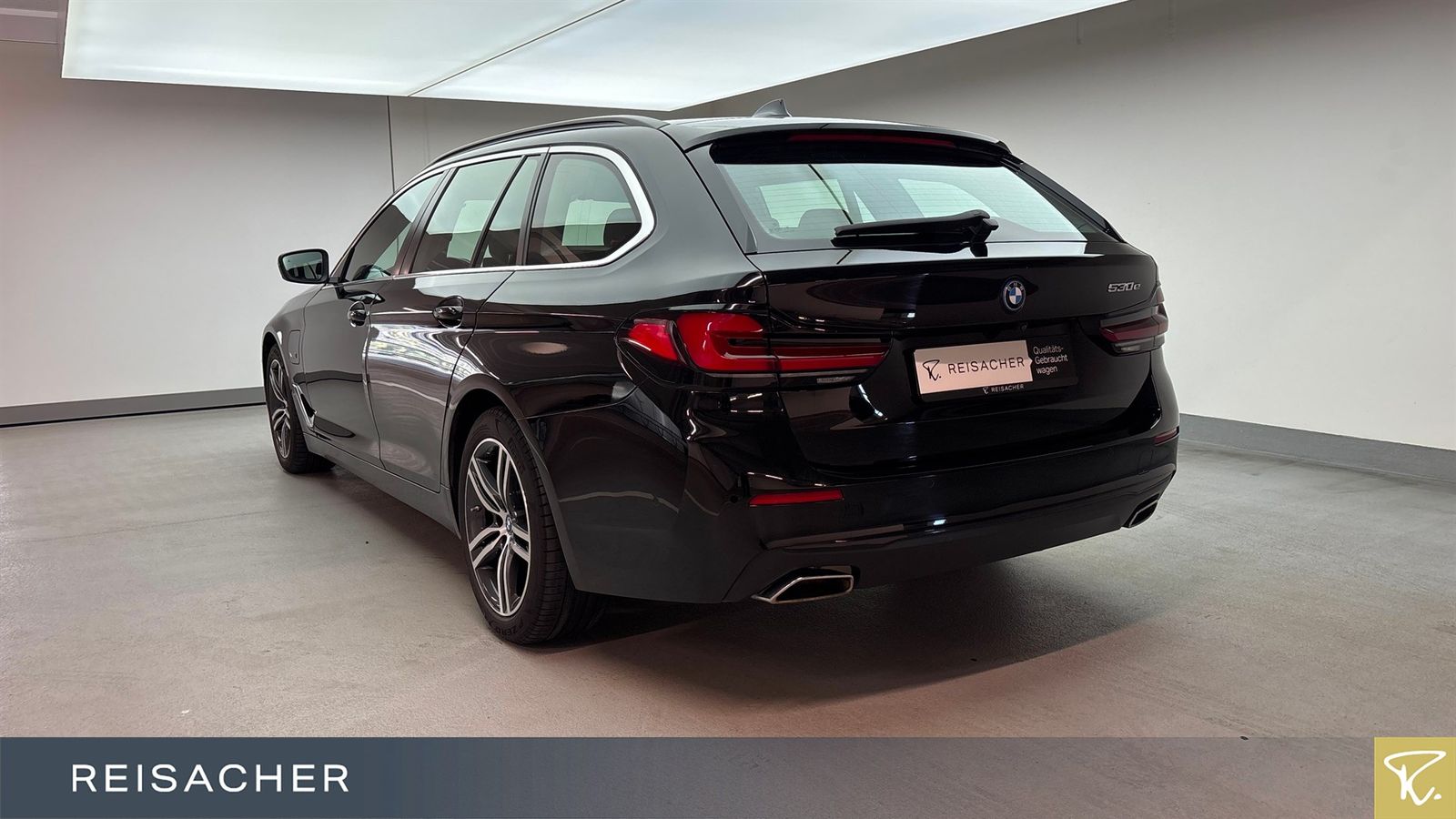 BMW 530e A Touring,Pano,AHK,DAProf,HeadUp,ParkAs+ imagem 2