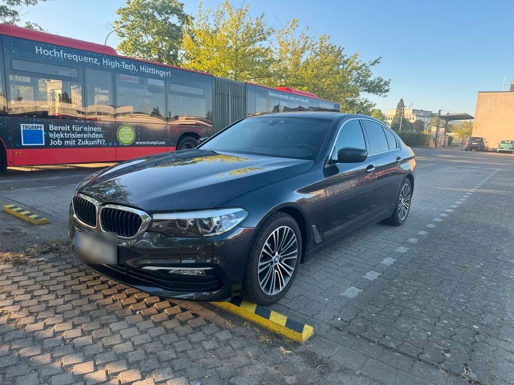 Image of BMW 530