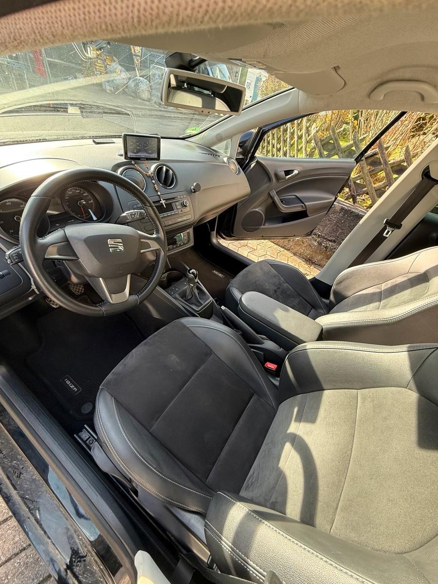 Seat Ibiza 2014 — photo 12