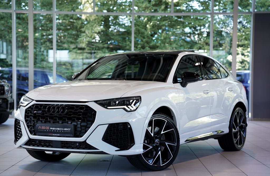 Audi RSQ3