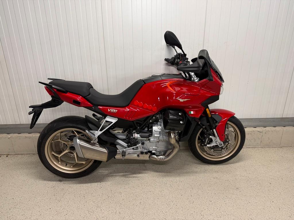 Moto Guzzi V100 Mandello MOTO GUZZI V100 Mandello