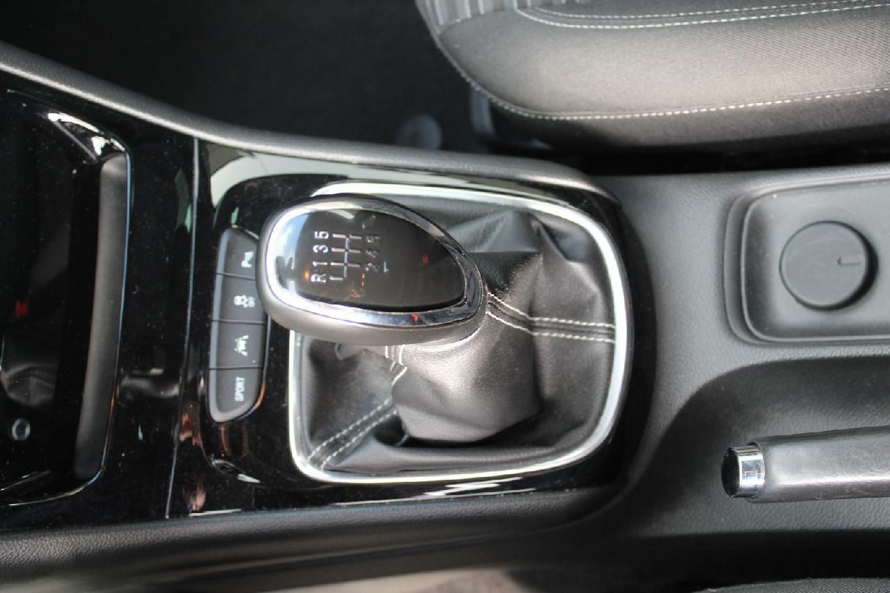 Fahrzeugabbildung Opel Astra K Lim. 5-trg. Active