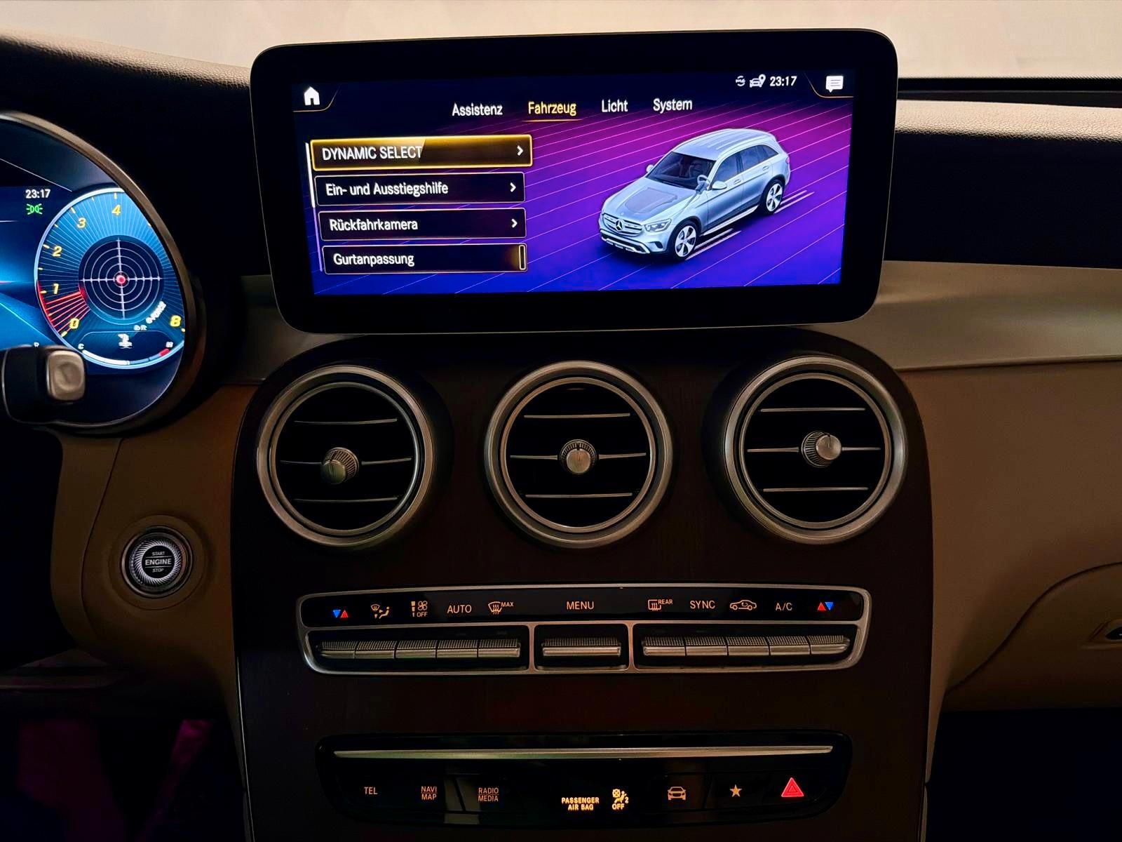 Mercedes-Benz GLC 300*4Matic*Autom.*Leder*Pano*Burmester*LED*