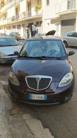 Lancia Ypsilon 1.4 Argento Ecochic GPL