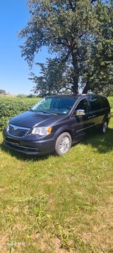 Lancia Voyager 2.8 MultiJet 16v Platinum Vollausstattg. - Lancia Gebrauchtwagen von 2013