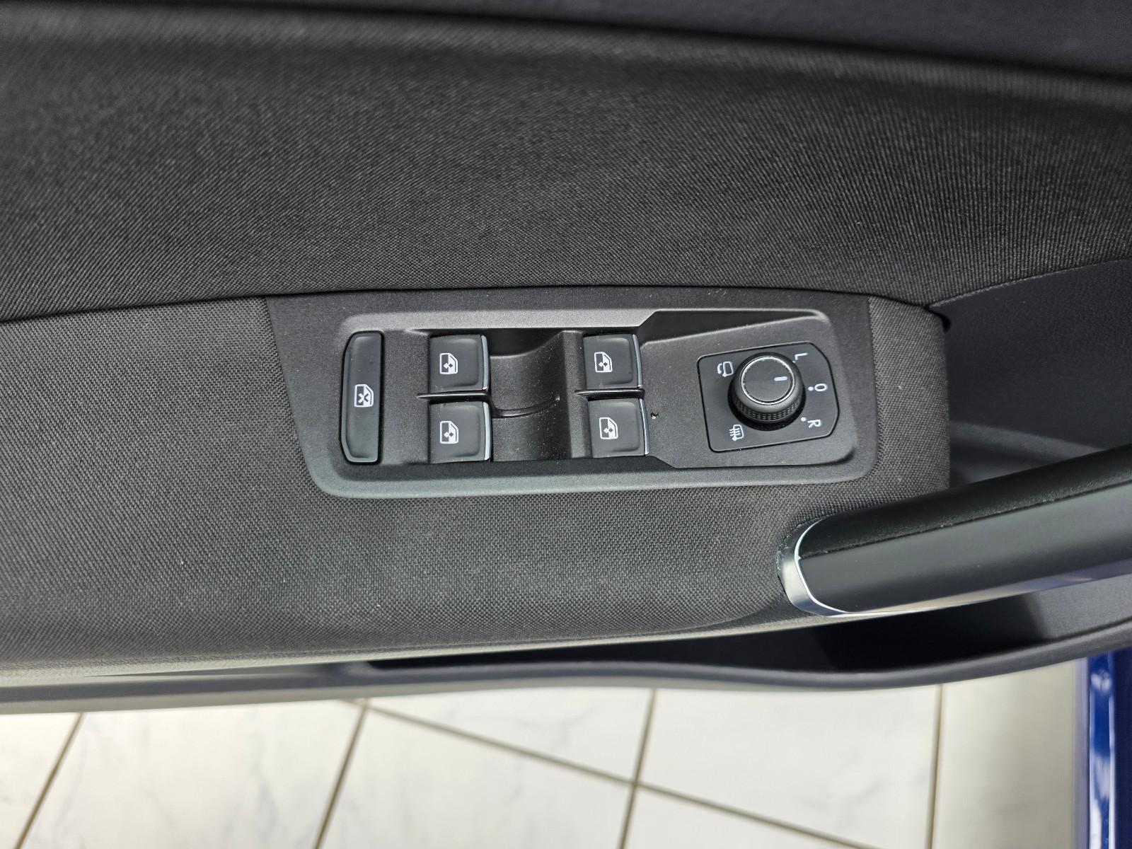 Volkswagen Touran Highline IQ-Drive R-Kamera App-Connect, миниатюра 12