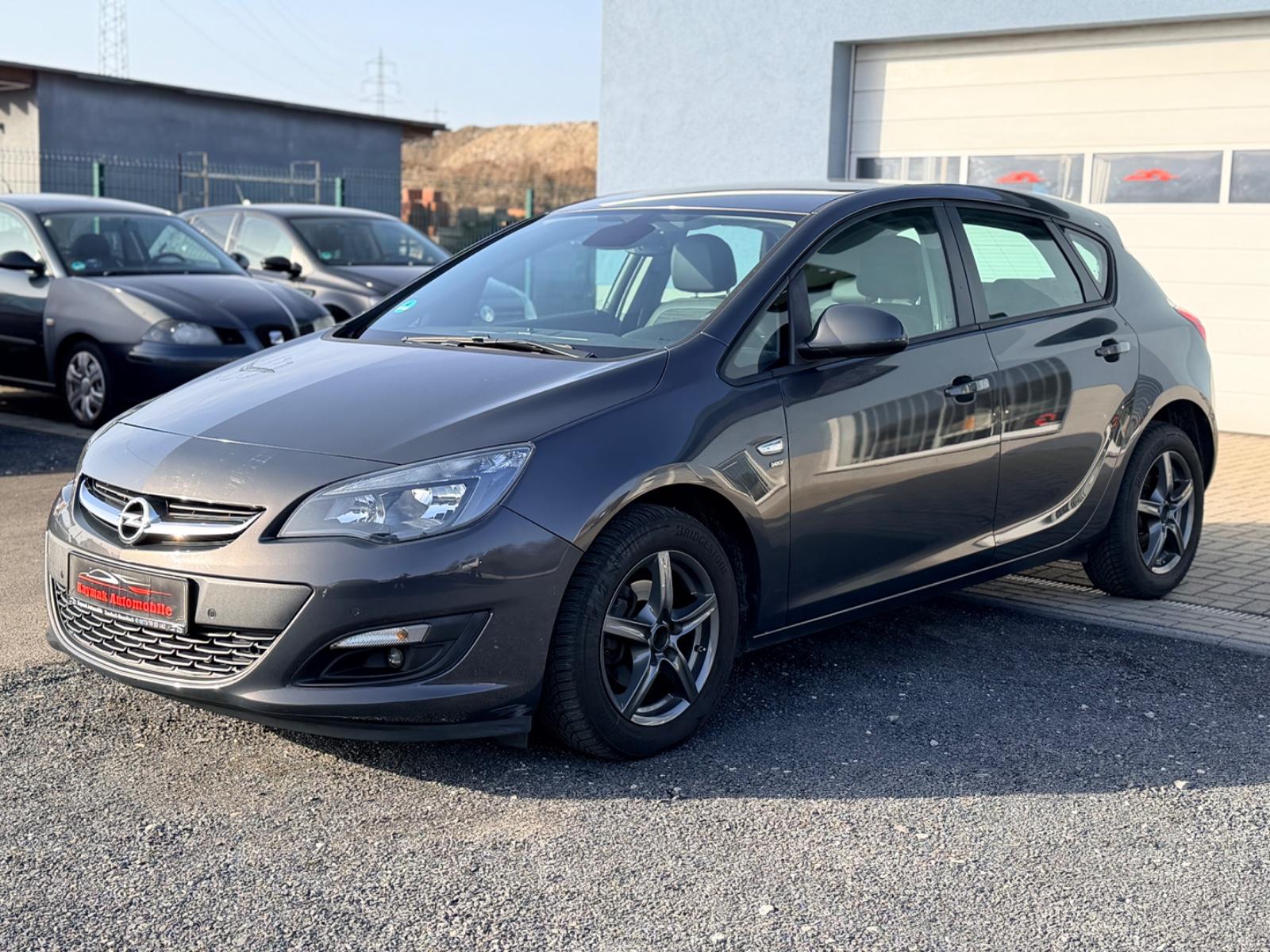 Opel Astra J Lim. 5-trg. Energy