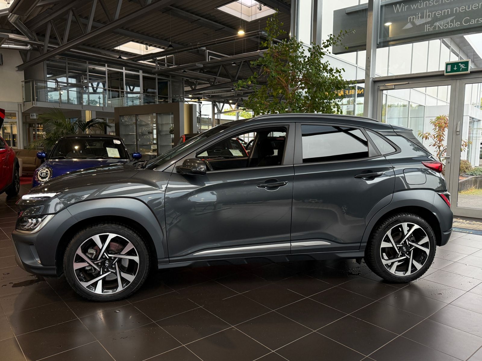 Fahrzeugabbildung Hyundai KONA Prime HUD ACC KAM LED