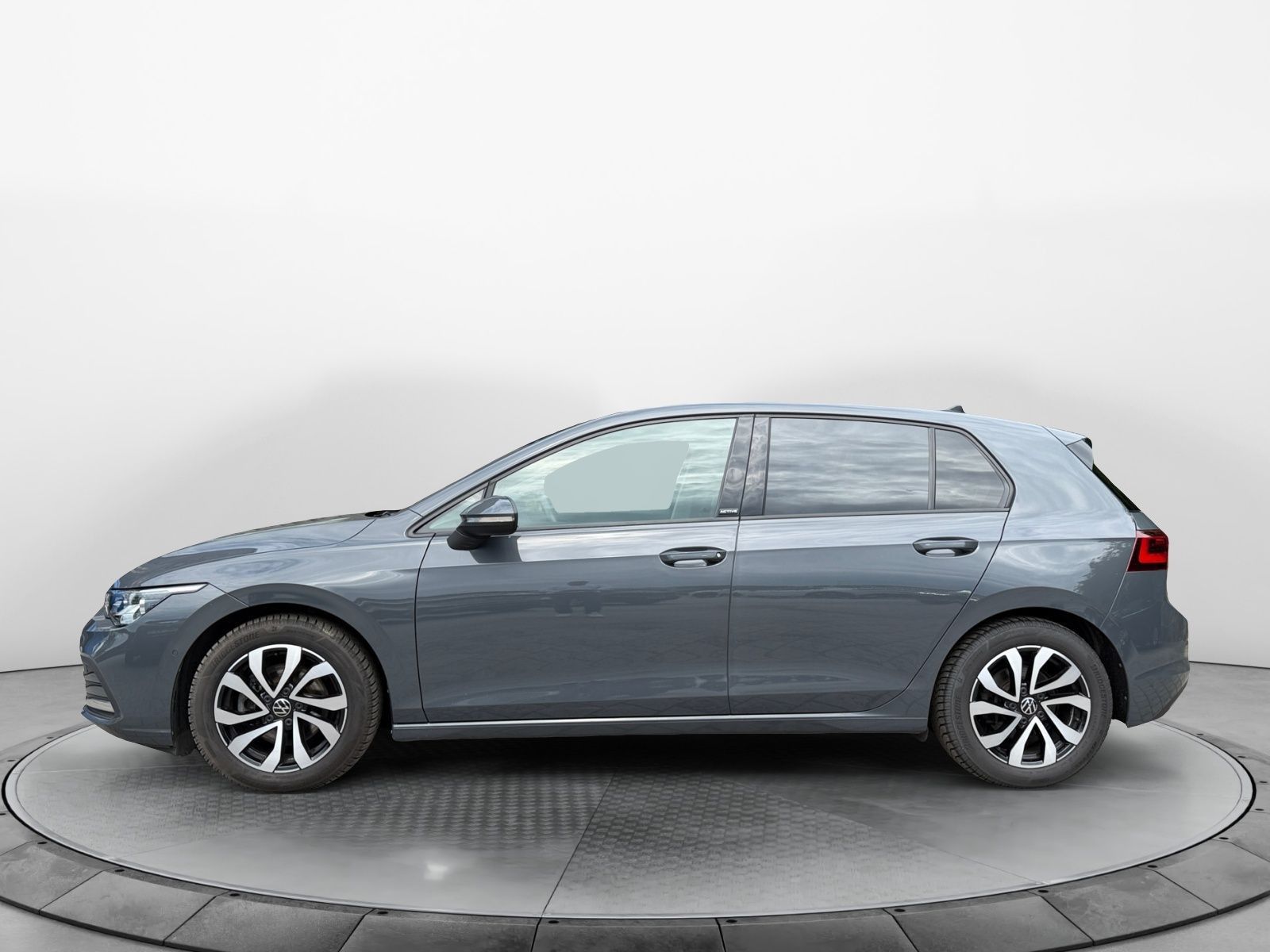 Volkswagen Golf VIII 2.0TDI Active DSG Navi LED AHK Pano imagem 3