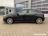Mercedes-Benz A 180 Urban Automatik Navi Sitzheizung EURO6 - Mercedes-Benz A 180: Automatik