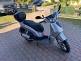 Kymco People S, nur 2100 km gelaufen - Angebote entsprechen deinen Suchkriterien