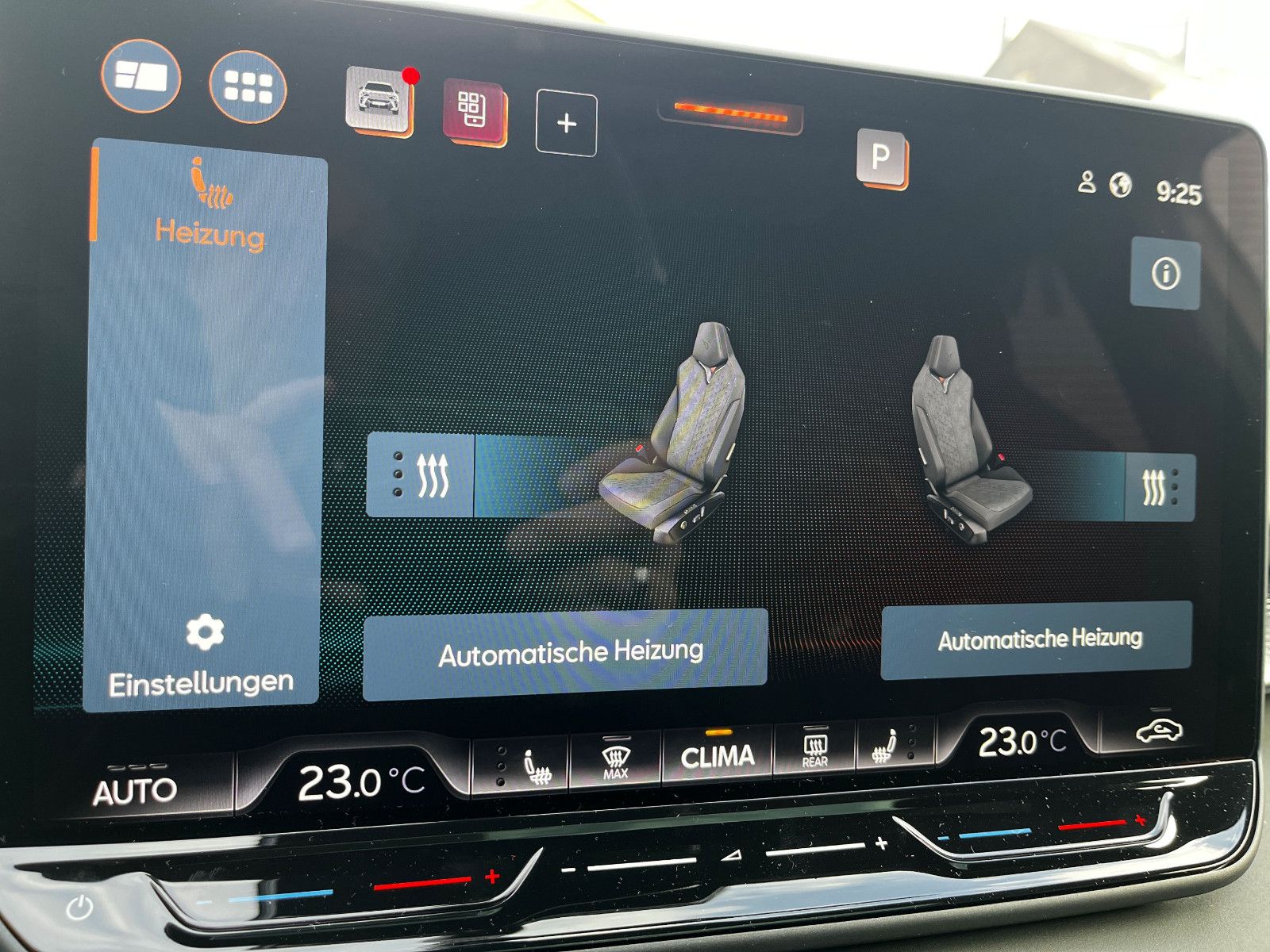Fahrzeugabbildung CUPRA Terramar 2.0 TSI 4Drive VZ AHK PANO 20" SENN HUP