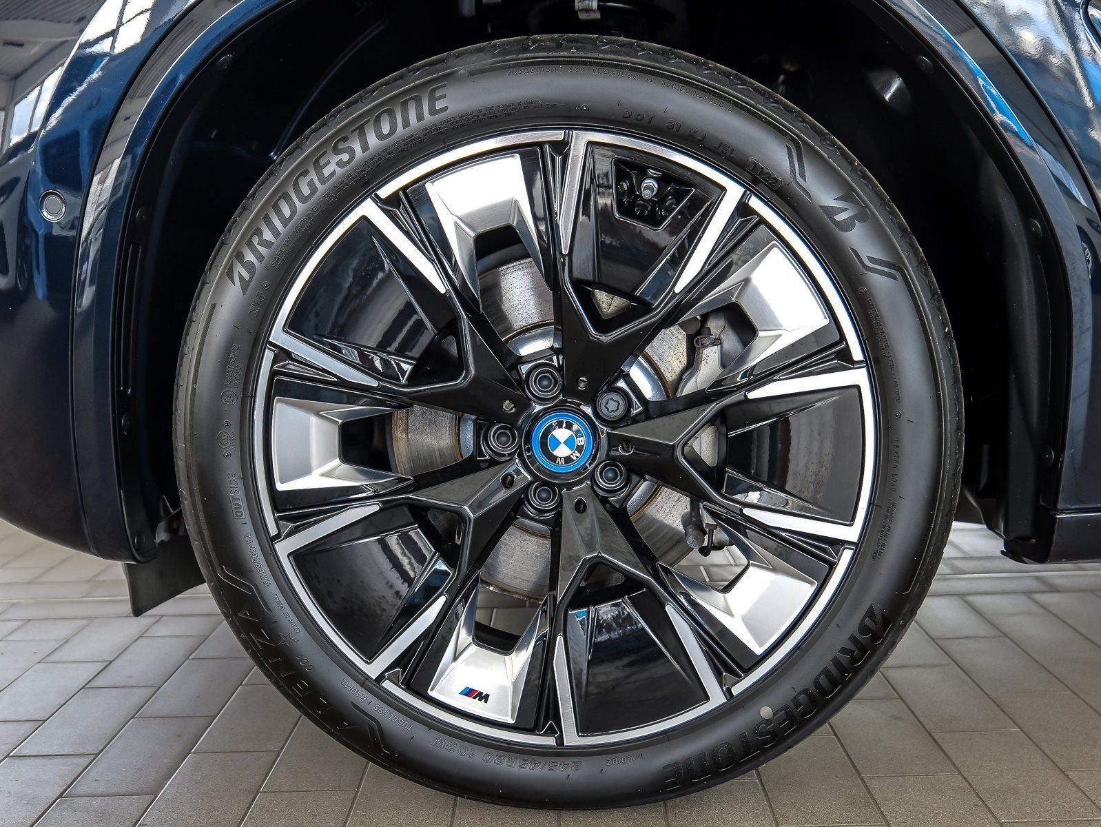 BMW iX3 - Bild 4