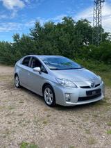 Toyota Prius mit neu TÜV - Toyota Prius aus 2010