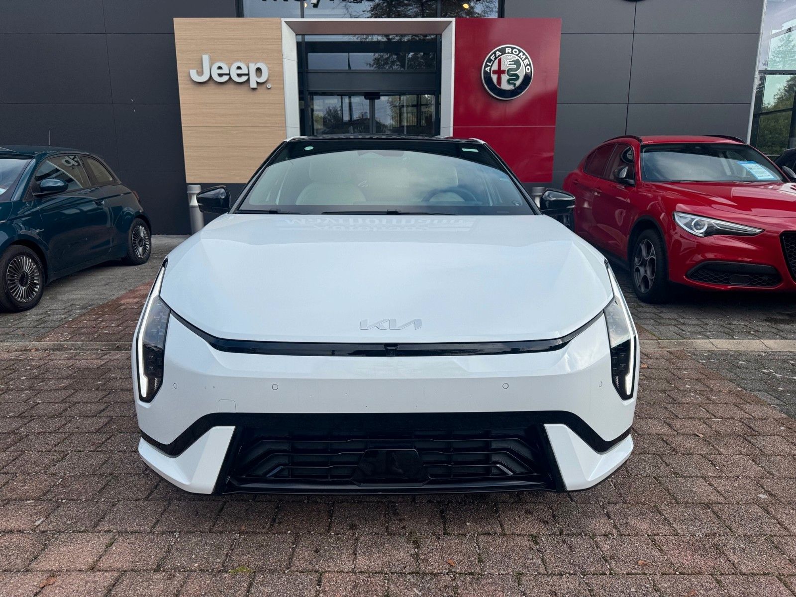 Fahrzeugabbildung Kia EV4 81 kWh GT-Line 204PS P9 P10 P11 P12