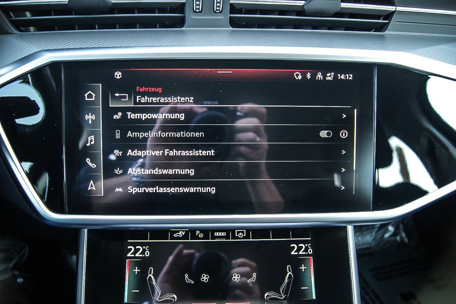Fahrzeugabbildung Audi A6 Avant 50 TFSI e quattro S-LINE MATRIX ANHZV