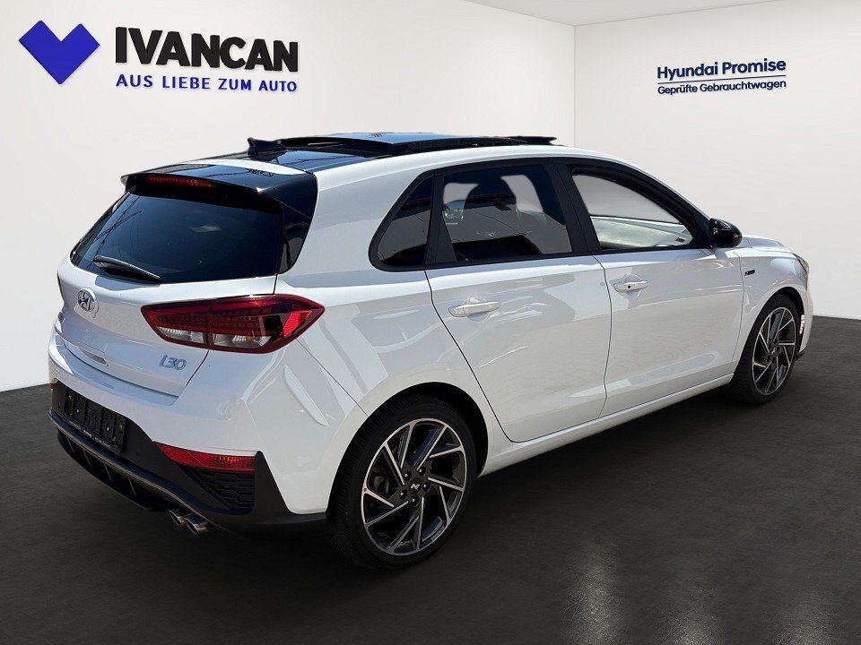 Fahrzeugabbildung Hyundai i30 1.5T 160PS 48V N LINE Assistenzpaket Pano