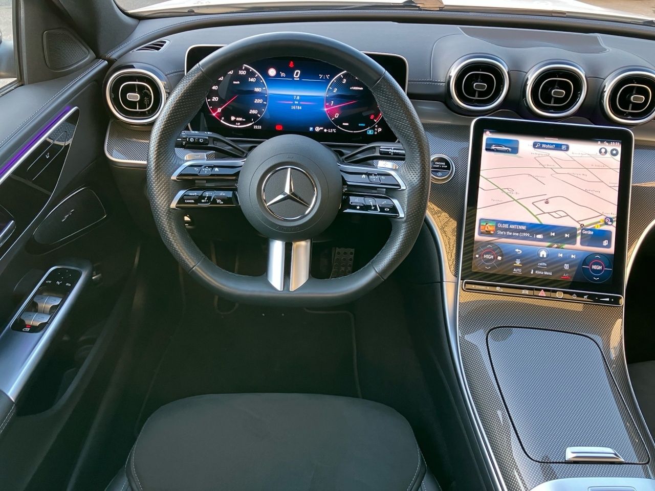 Fahrzeugabbildung Mercedes-Benz C 200 4M T AMG AHK Pano Night WinterP Kamera 19'