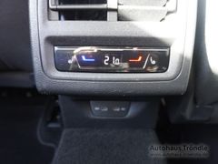 VW Golf VIII Variant Life 1.5 TSI Bluetooth LED