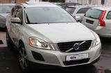 Volvo XC60 2.4 D5 Summum AWD Navi*R-Kam*Bi-Xenon*Pano - Volvo Gebrauchtwagen in Darmstadt