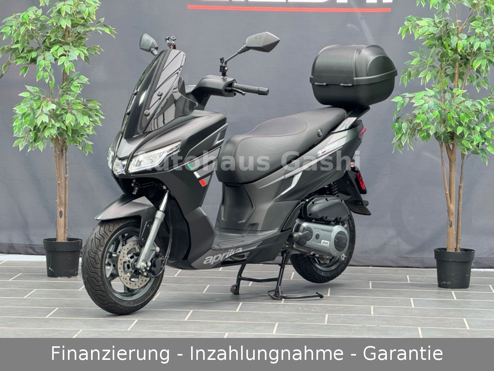 Fahrzeugabbildung Aprilia SXR50S*SchwarzMatt*LED*+Koffer