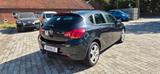 Opel Astra J Lim. 5-trg. Design Edition Tuv 11/27 - Opel Astra aus 2011: Design Edition
