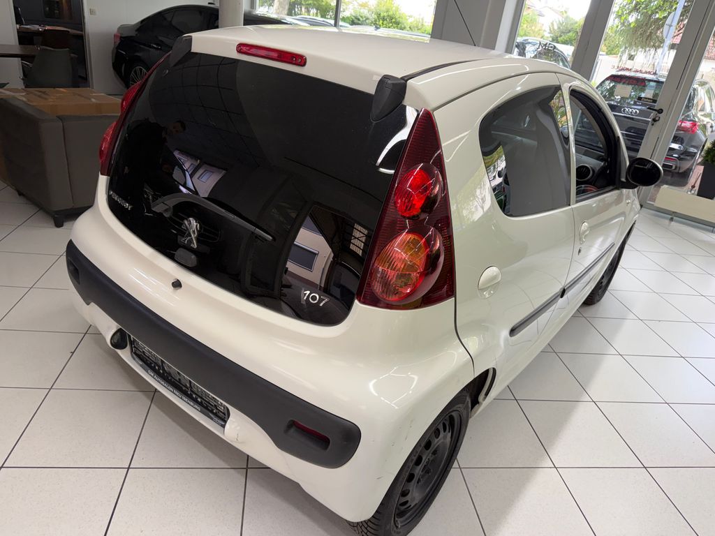 Peugeot 107