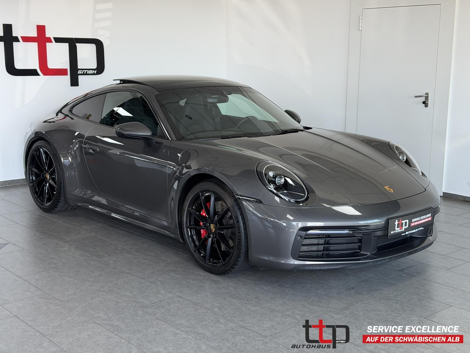 PORSCHE 992 Carrera 4S Approved 08.27 BOSE Schiebedach
