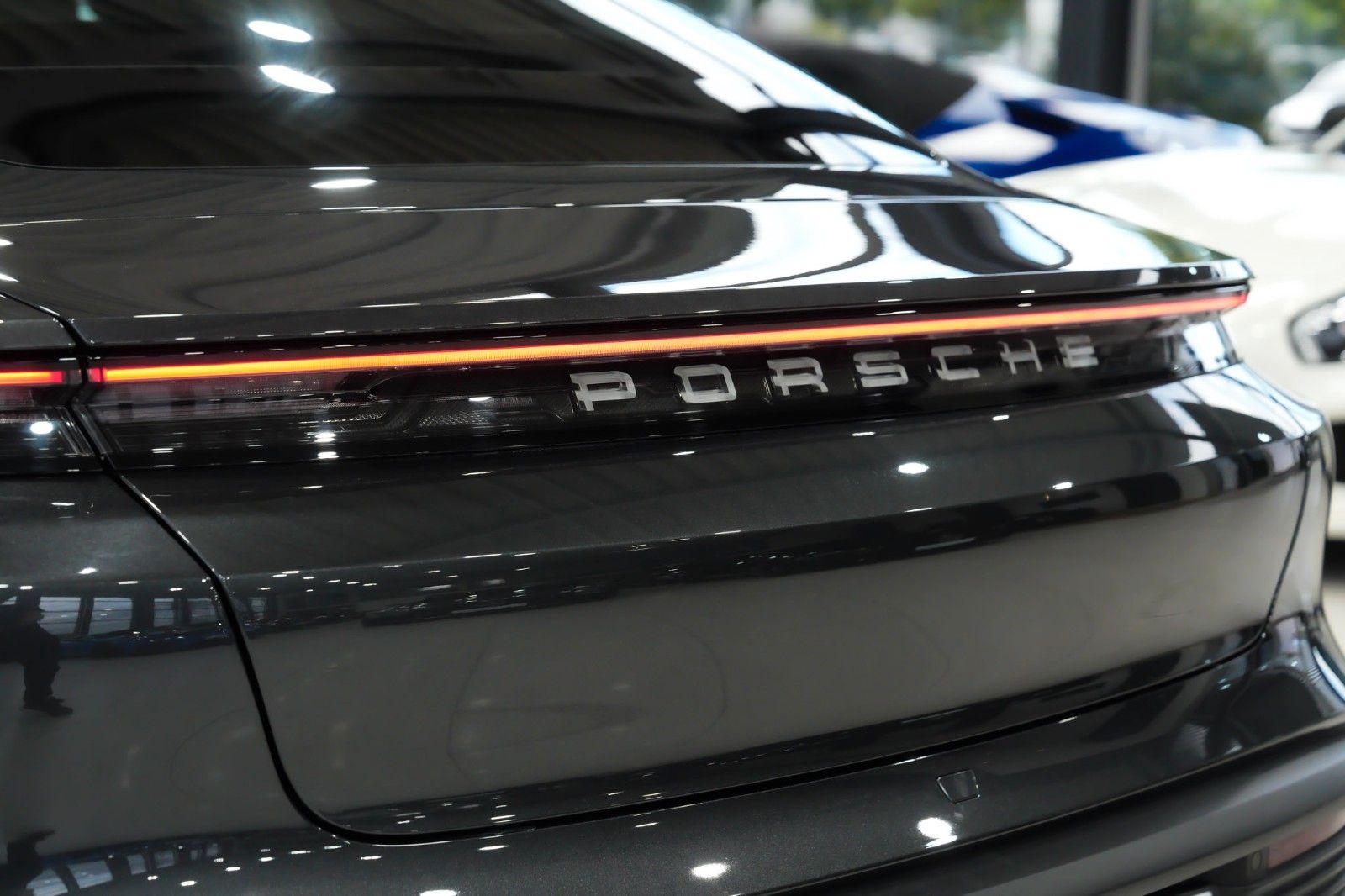 Porsche Taycan 4S SPORT-DESIGN PANO MATRIX 20 LM 1-HAND foto 10