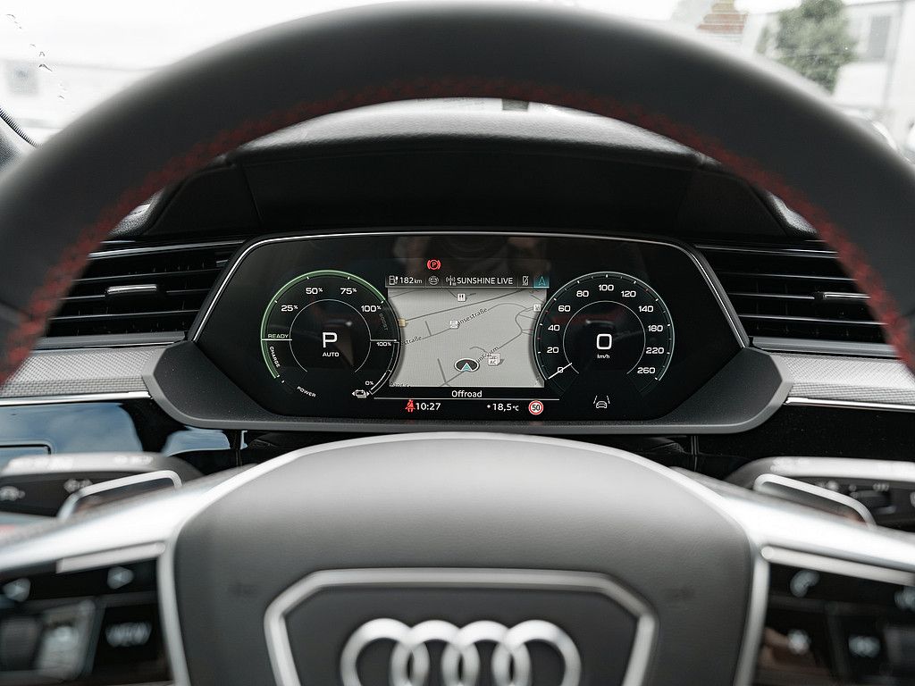 Fahrzeugabbildung Audi Q8 e-tron 50 quattro S line B&O MATRIX-LED 360°