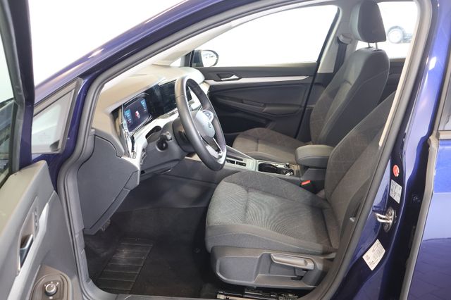 Volkswagen Golf VIII 2.0 TDI Life AID+ACC+LED+KAM+CARPLAY