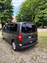 Opel Zafira Life 2.0 D Edition M 150 hp 8-sitze AHK - Opel Zafira Life von privat