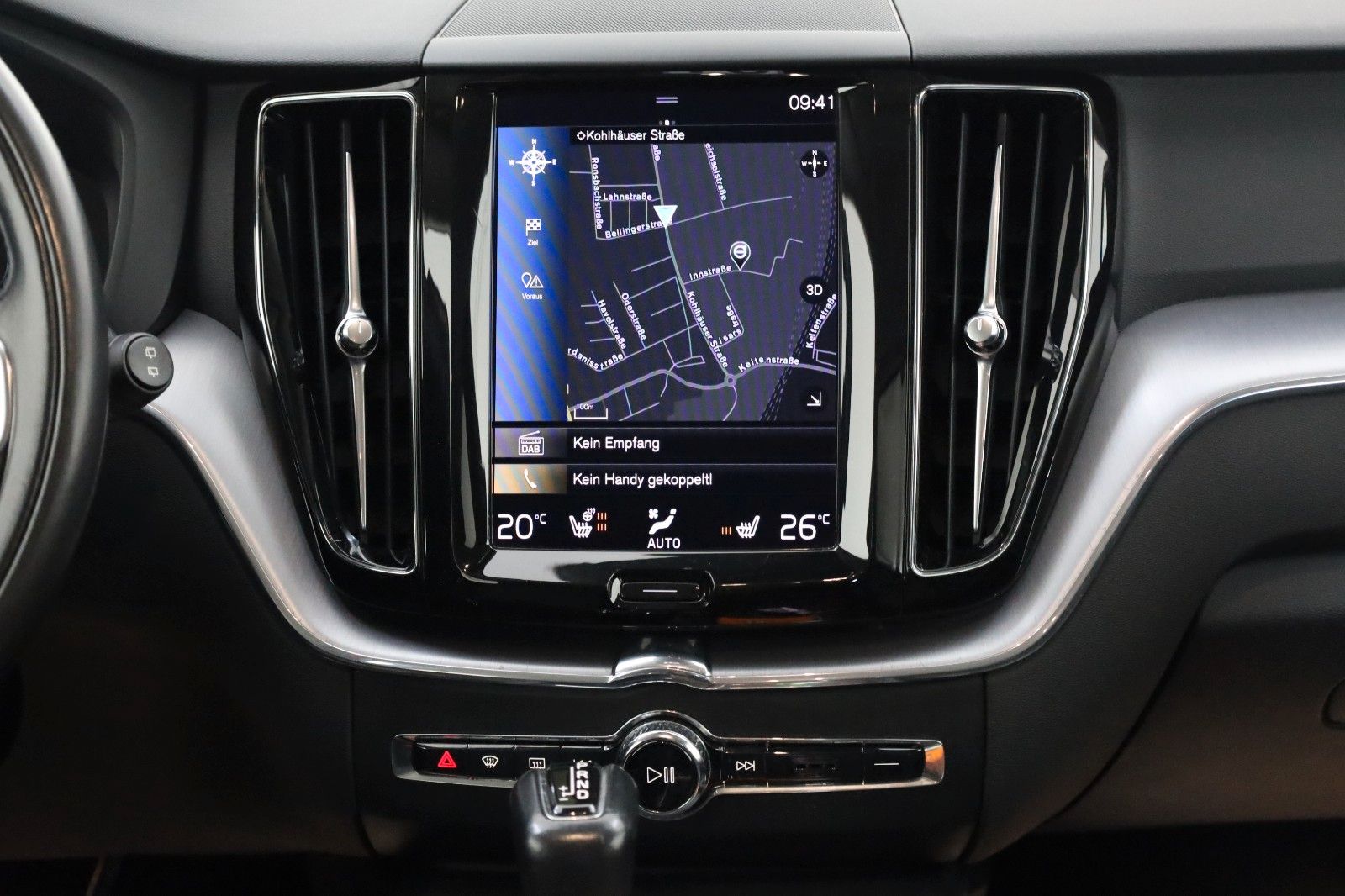 Fahrzeugabbildung Volvo XC60 D4 MomentumPro,Leder,Navi,LED,Kamera,SH,PDC