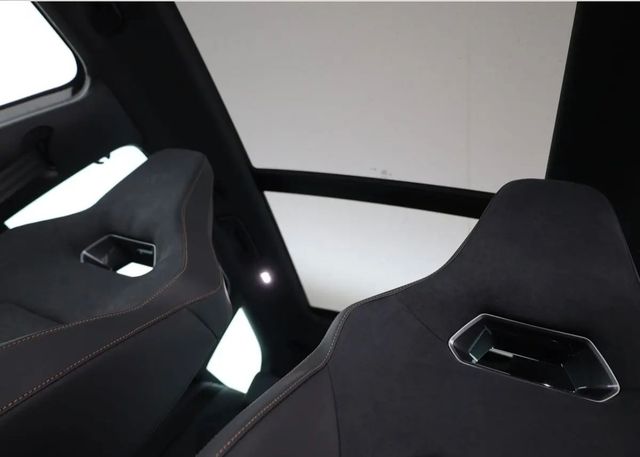 Leon ST 2.0 TSI VZ DSG 4WD ACC/APP/NAVI/PANO/RFK