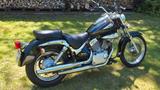 Suzuki Intruder VL125 - SUZUKI 2000 INTRUDER