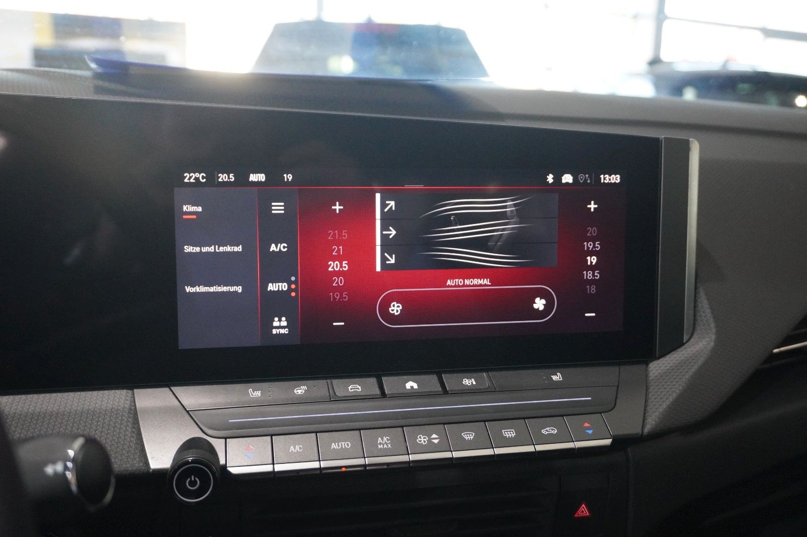 Fahrzeugabbildung Opel Astra L Lim. 1.6 HYBRID GS SPORT NAVI/360°/SPORT