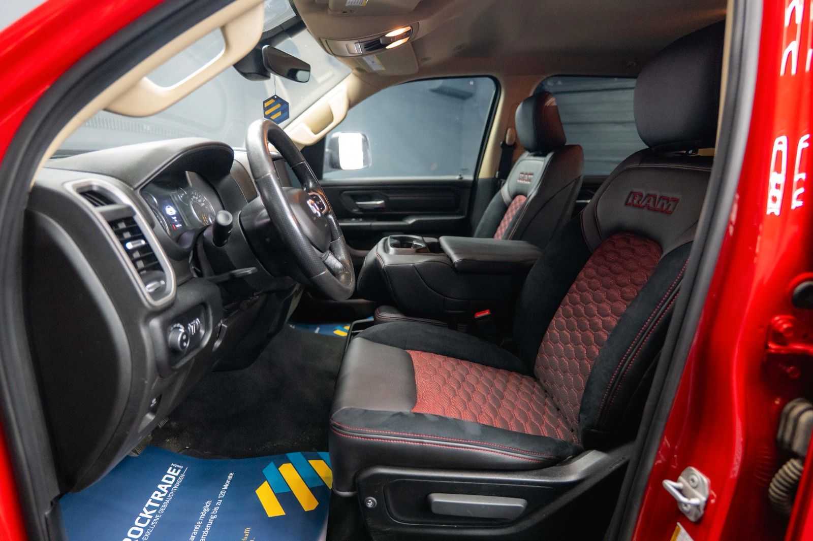 Fahrzeugabbildung Dodge RAM 5.7 V8 HEMI 4x4 RED DEVIL LONGBED Offroad