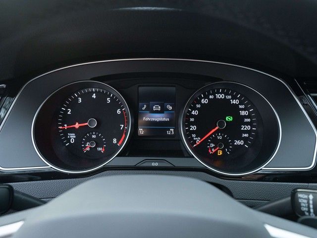 Passat Variant Business TSI DSG NAV Kamera Trave