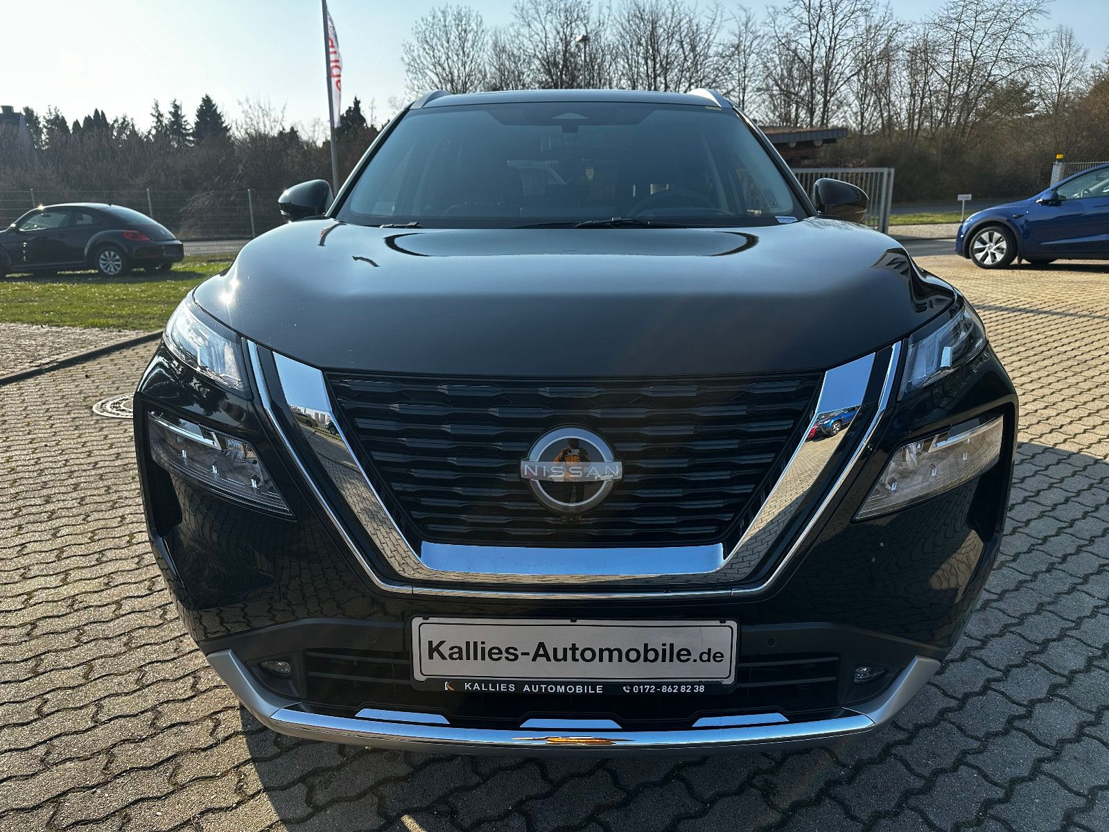 Fahrzeugabbildung Nissan X-Trail Tekna 1,5 VC-T CVT  2WD   ACC