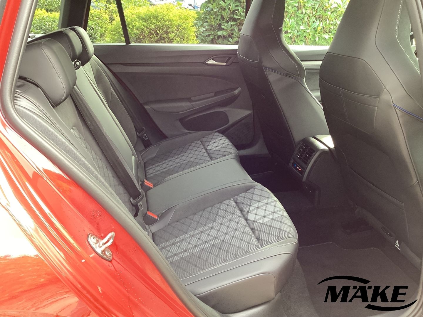 Golf Variant R-Line 2.0 TDI DSG STDHZG RFK AHK N