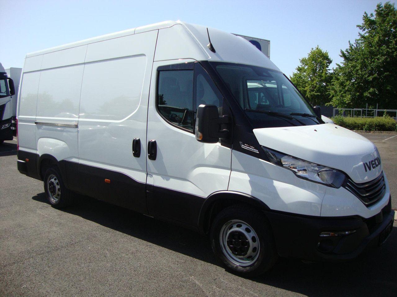 Iveco Daily 35S18 HA8V HIMATIC AHK CAMERA NEW MODEL ZV