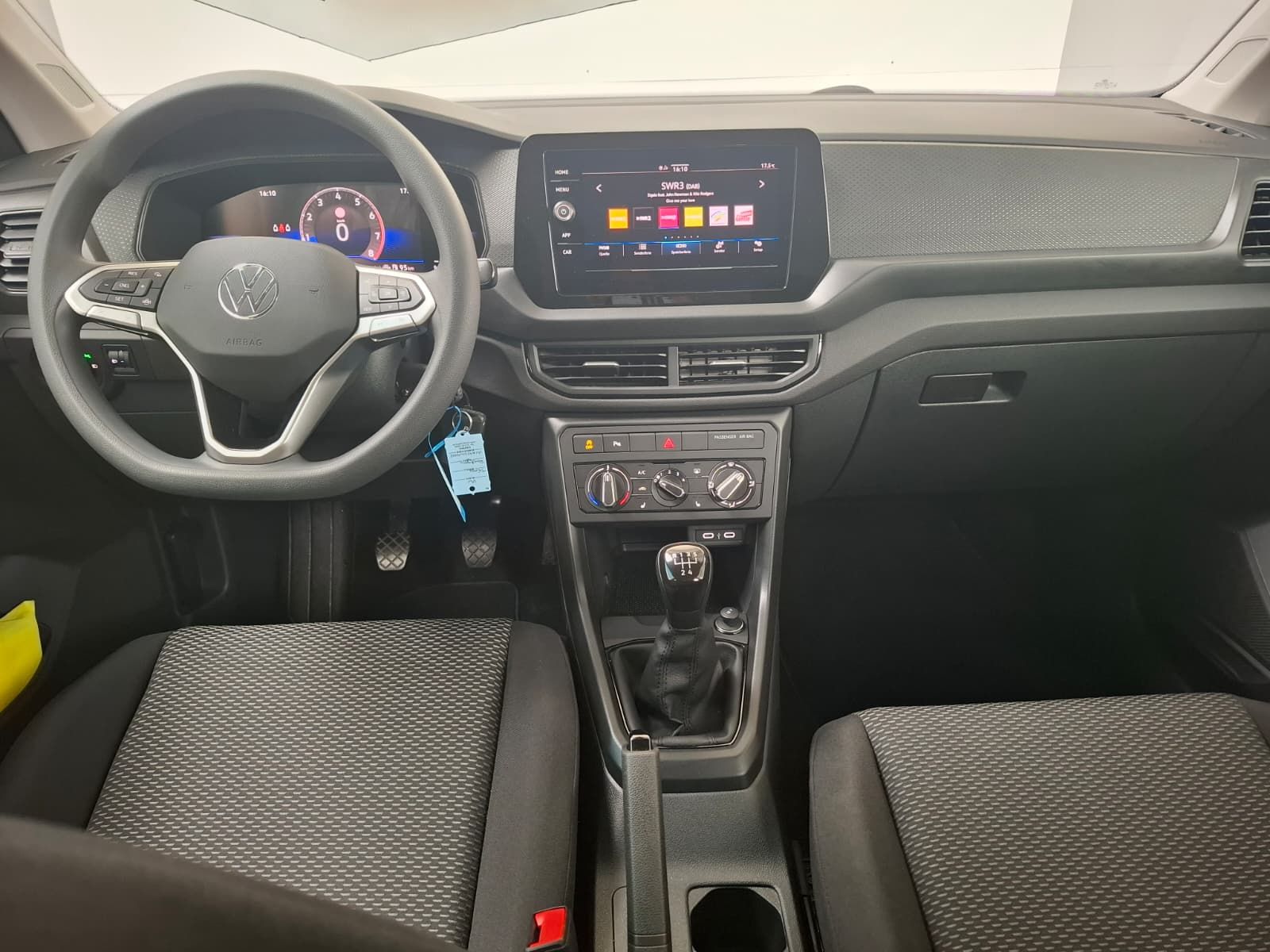 Fahrzeugabbildung Volkswagen T-Cross 1.0 TSI 5-Gang +LED +FrontAss. +LaneAss.