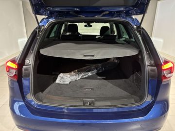 Fotografie des Opel Insignia Sports Tourer 1.5 DI Turbo Dynamic LED